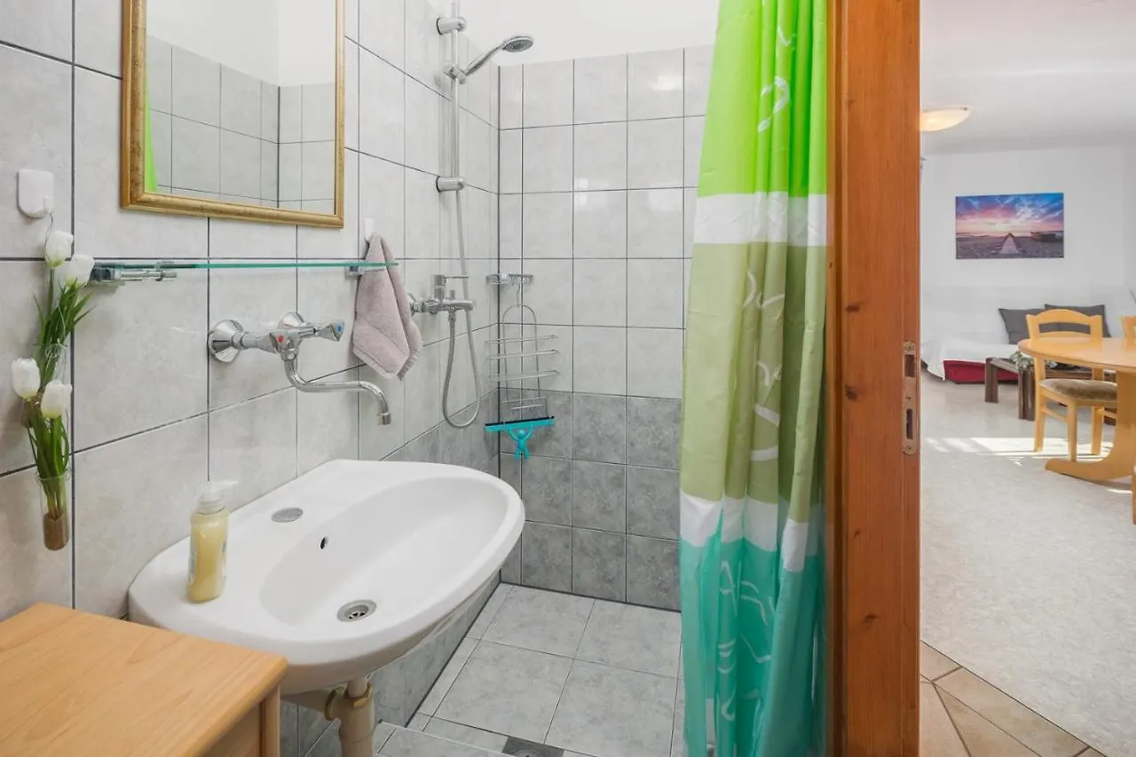 Apartment Mirna In Tar Tar-Vabriga