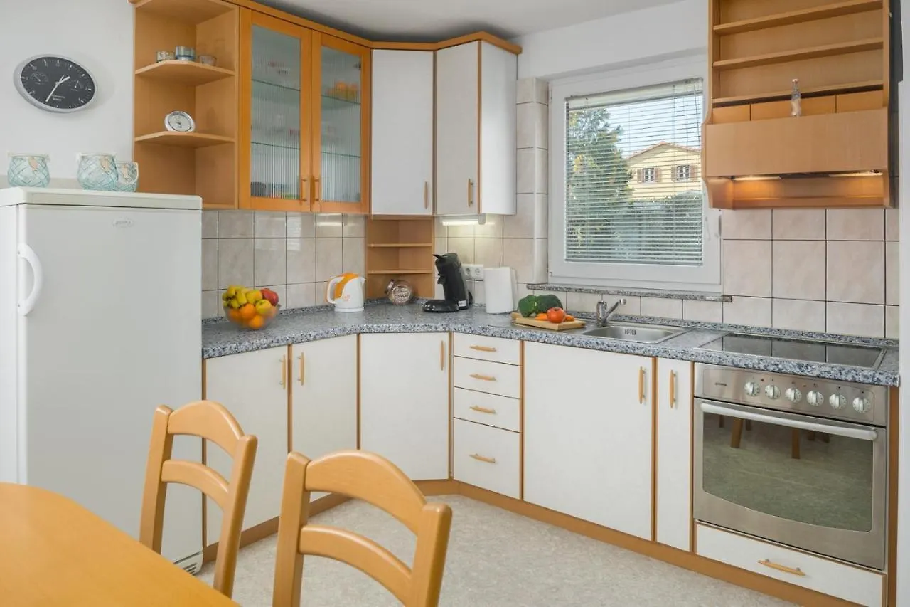 Apartment Mirna In Tar Tar-Vabriga